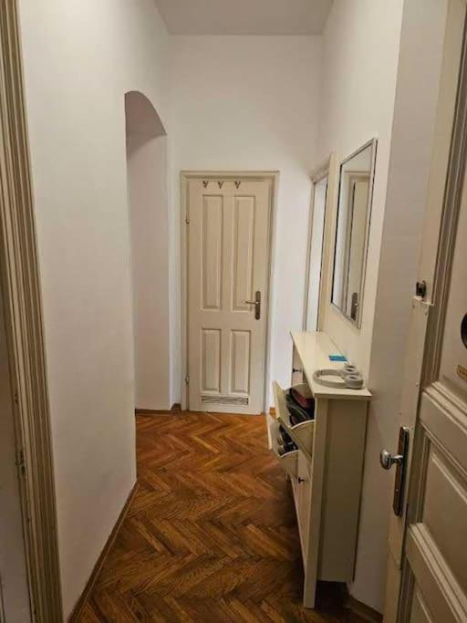 Zagreb Central 2Br + Parking Esterno foto