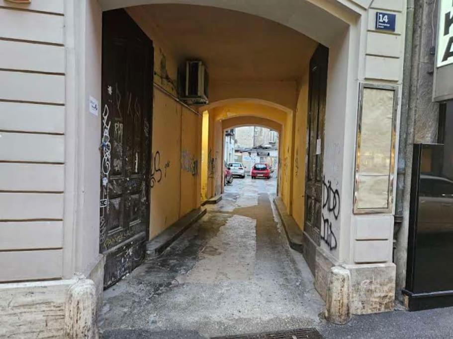 Zagreb Central 2Br + Parking Esterno foto